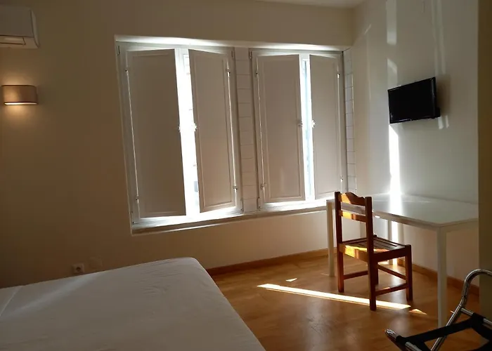 Fado - Santos Bed & Breakfast 3*