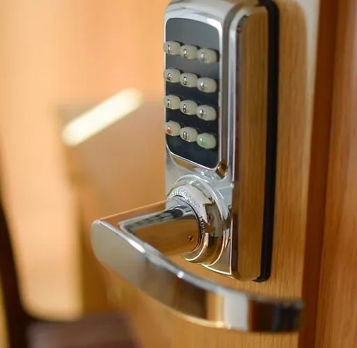 Fado - Santos Bed & Breakfast 3*