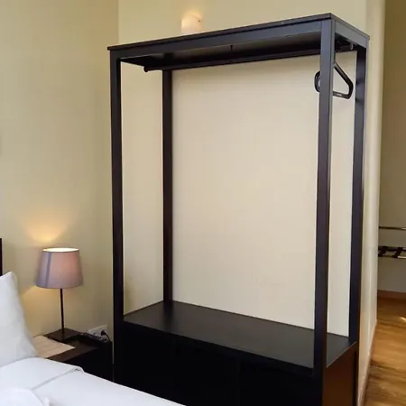 Bed & Breakfast Fado - Santos Lisboa