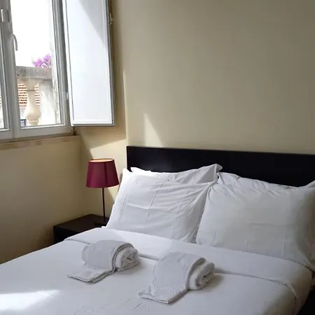 Fado - Santos Oda ve Kahvaltı Lisboa