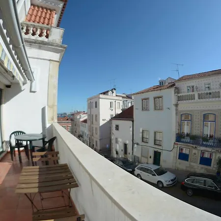 Oda ve Kahvaltı Fado - Santos Lisboa